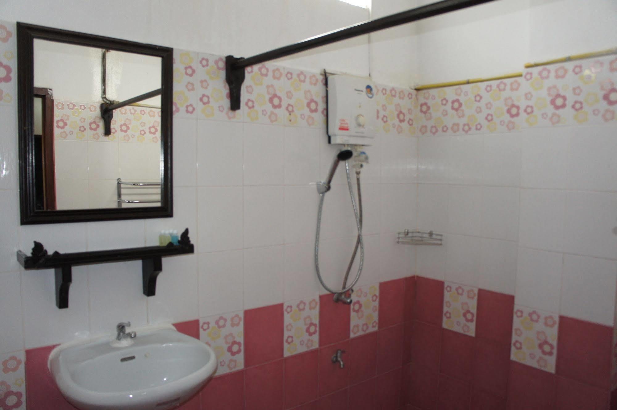 Ban Nongdouang Suksavanh River 2 Hotel מראה חיצוני תמונה