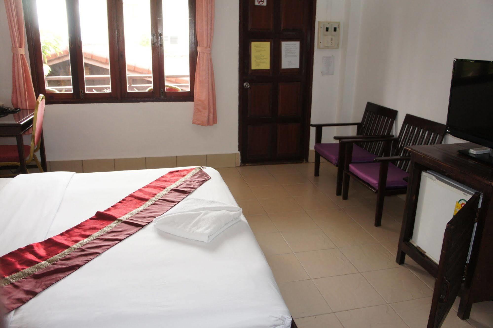 Ban Nongdouang Suksavanh River 2 Hotel מראה חיצוני תמונה