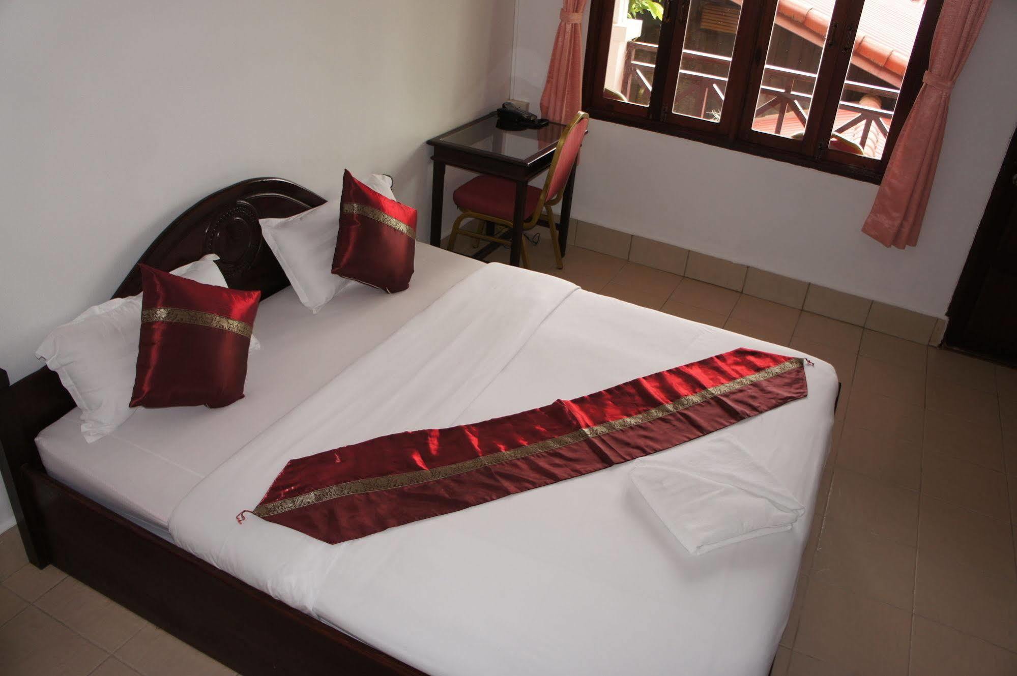 Ban Nongdouang Suksavanh River 2 Hotel מראה חיצוני תמונה